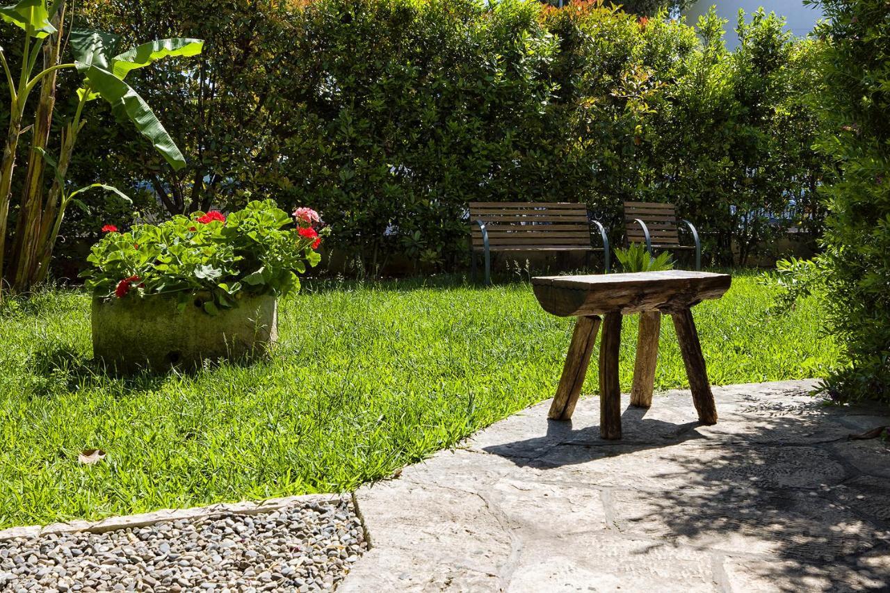 Il Giardino Di Flora Con Piscina Otel Lecce Dış mekan fotoğraf