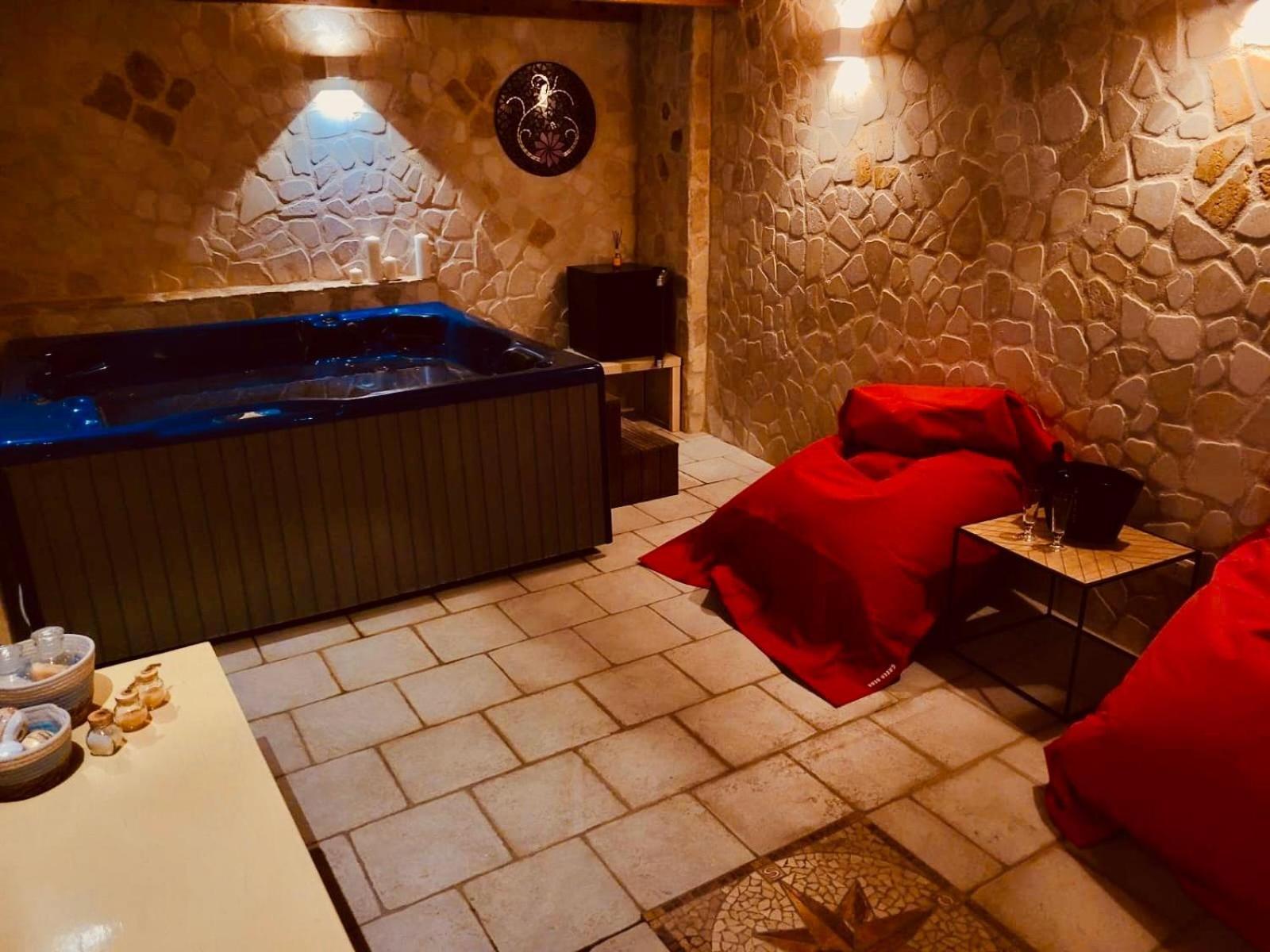 Il Giardino Di Flora Con Piscina Otel Lecce Dış mekan fotoğraf