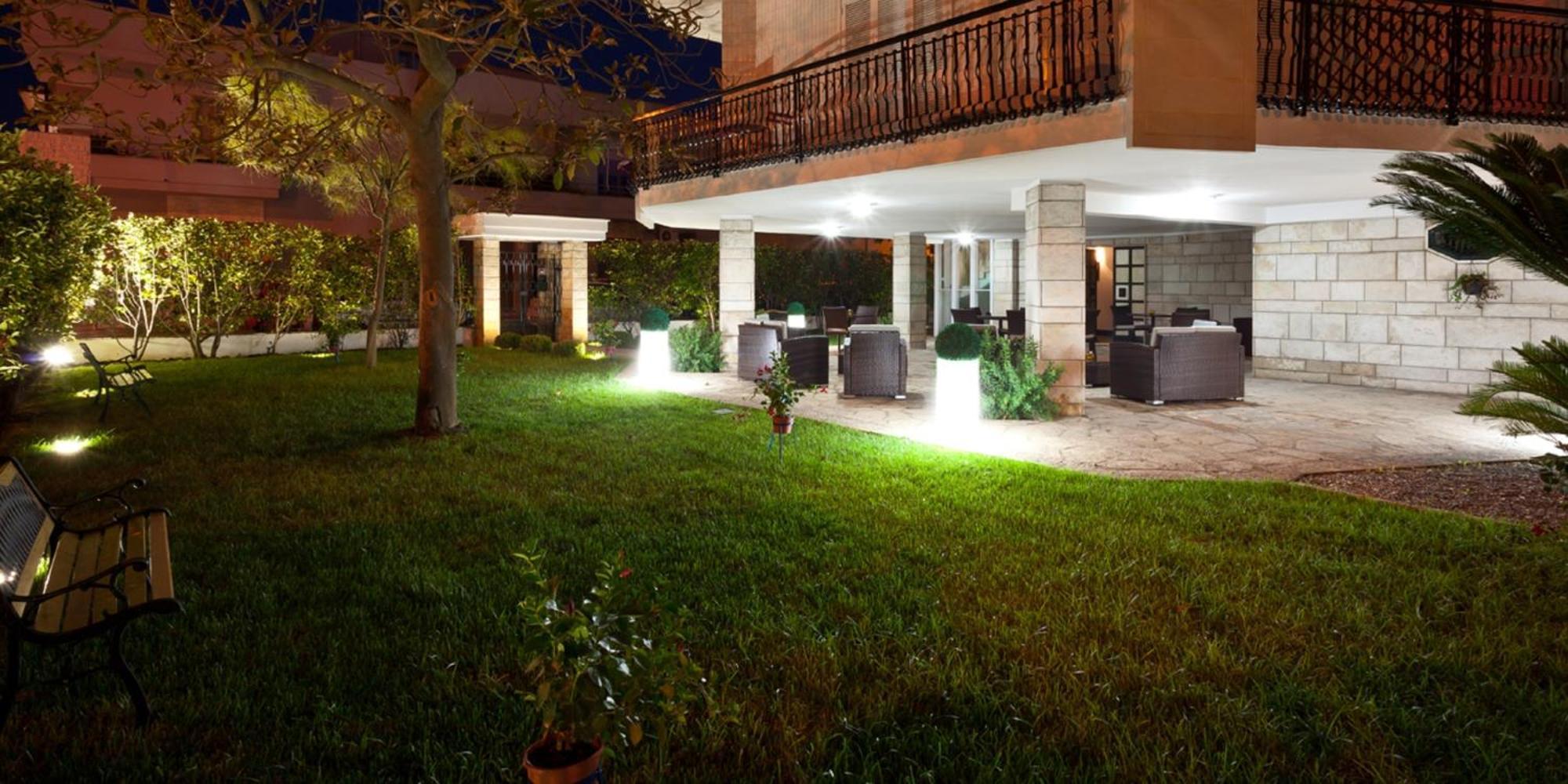 Il Giardino Di Flora Con Piscina Otel Lecce Dış mekan fotoğraf