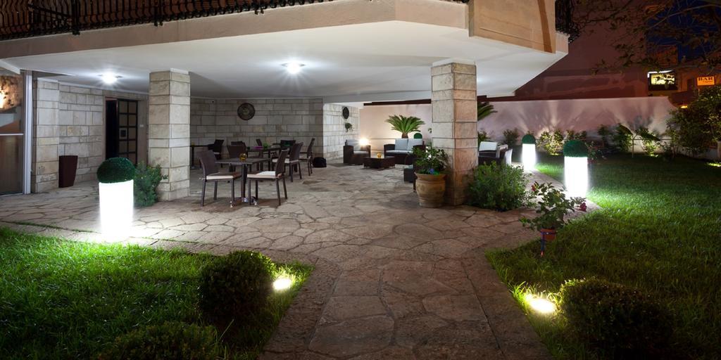 Il Giardino Di Flora Con Piscina Otel Lecce Dış mekan fotoğraf